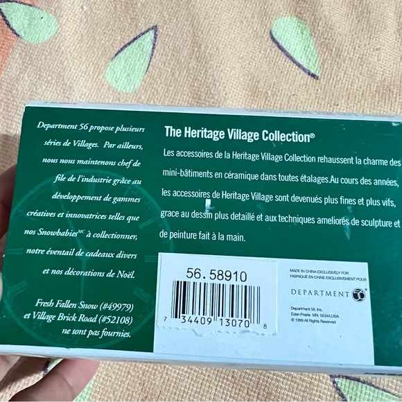 Department 56 Collection:Box 0011: - Picture 4 of 9